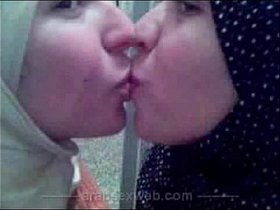 Щ…Щ€Щ„Ш§ШЄ Ш§Щ„Ш®Щ…Ш§Ш±  Arab lesbian love
